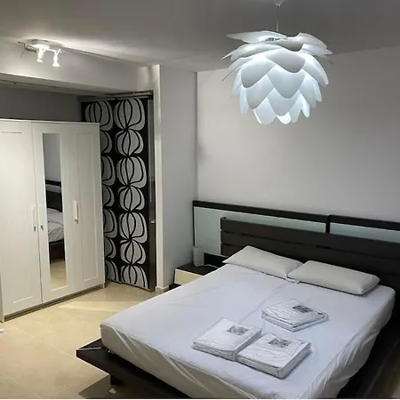 Appartement Nova 1 *